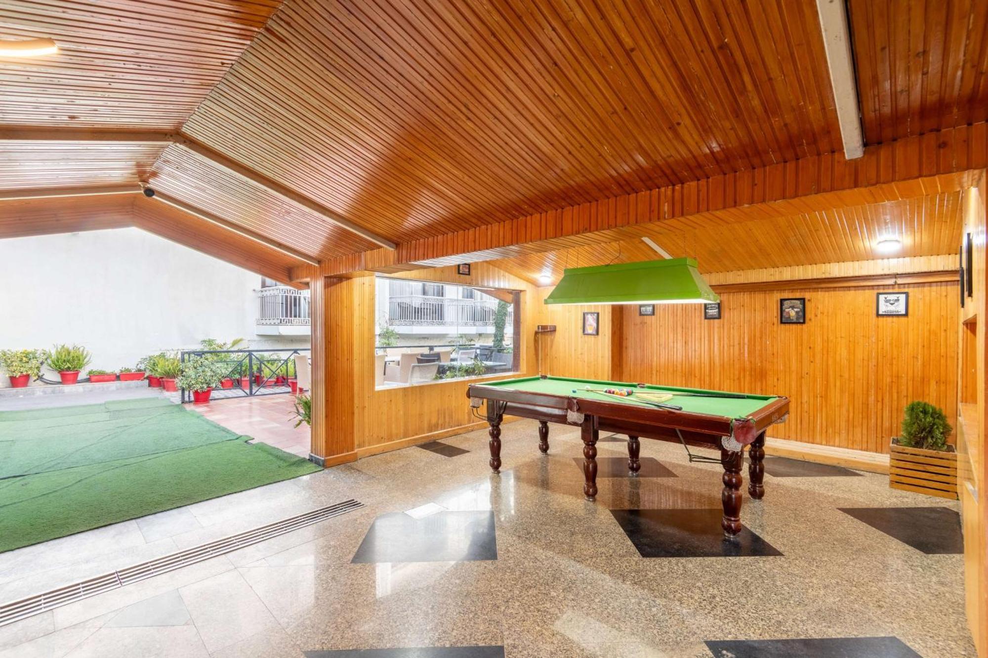Ramada By Wyndham Kasauli Hotel Exterior photo